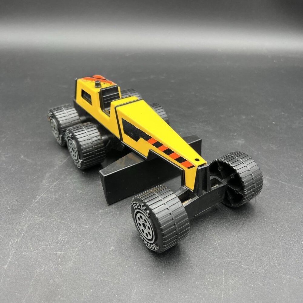 Vintage 1992 Tonka Toy Truck Earth Mover Series Grader Yellow  8.5"